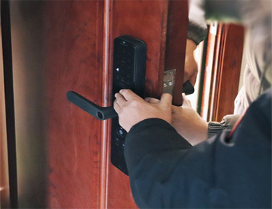 顺平24小时上门开锁公司